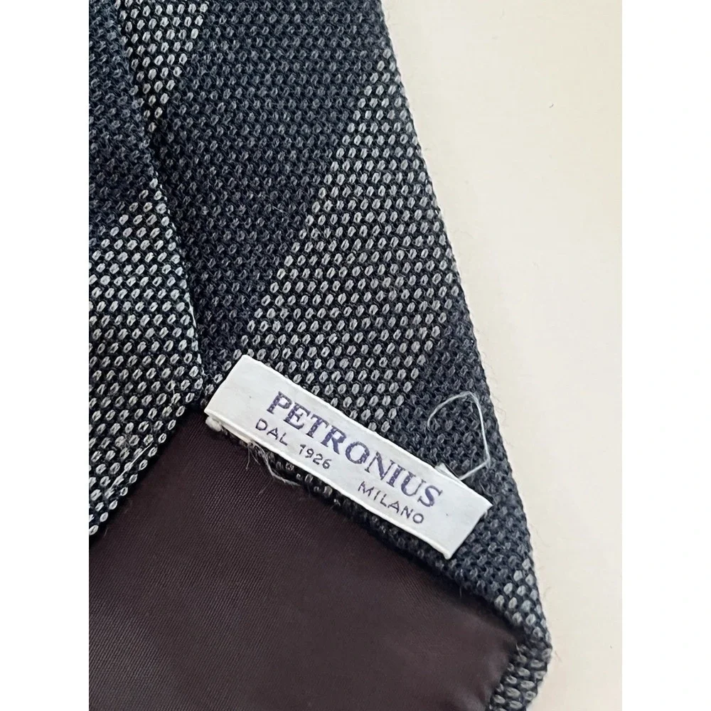 Petronius vintage wool